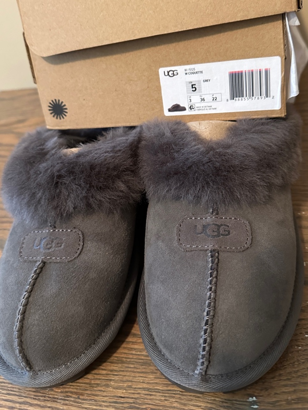UGG coquette womens size 5 Grey Suede Shearling Cuff Slip-On Slippers NWB